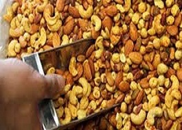 فعالیت ۴۲۰۰ واحد صنفی مجوز دار در اتحادیه آجیل فروشان کرمانشاه