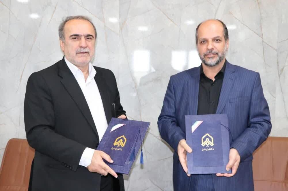 عقد تفاهمنامه همکاری میان دانشگاه مازندران و دانشگاه امام حسین(ع)