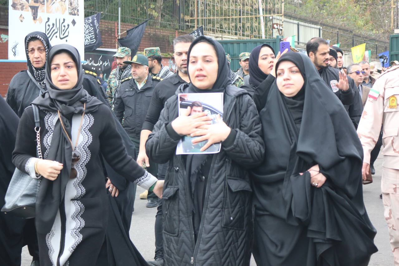 تشییع پیکرهای ۶ شهید گمنام و ۳ مدافع امنیت