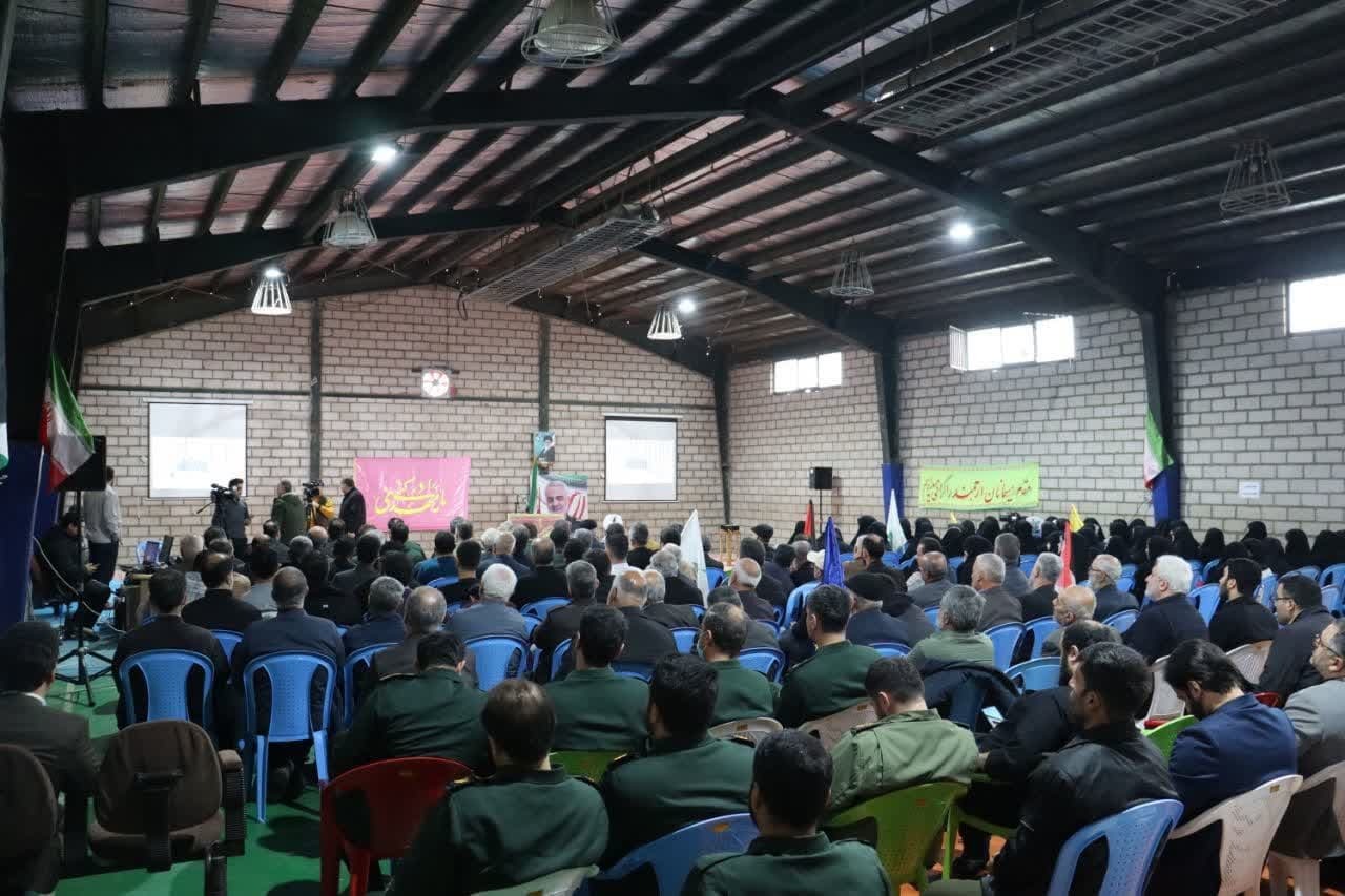 اجتماع باشکوه بسیجیان پیربازار با حضور فرمانده سپاه مرکزی رشت+تصاویر