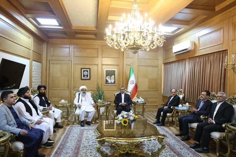 استاندار خراسان رضوی و والی هرات بر ارتقای روابط اقتصادی ۲ استان تاکید کردند