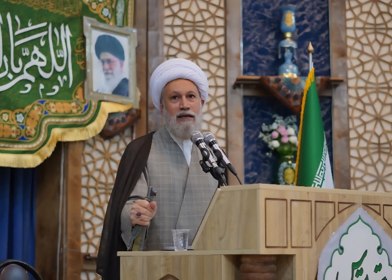 امام جمعه شیراز: آمریکا گداترین کشور دنیا است/پسر پهلوی از پدر و پدربزرگش هم خفت&zwnj;پذیرتر است