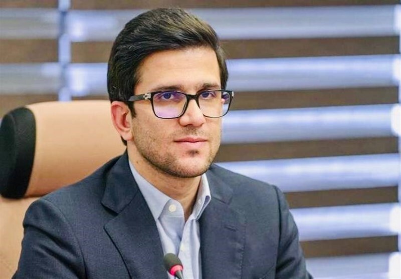 معاون وزیر نفت:بنزین یورو ۵&raquo; در راه شیراز/ امضای قرارداد خط لوله پارس برای کاهش هزینه&zwnj;های حمل