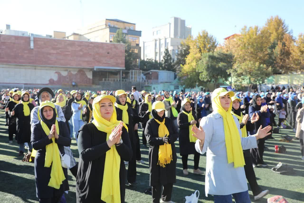 همایش بزرگ ورزش صبحگاهی در همدان برگزار شد