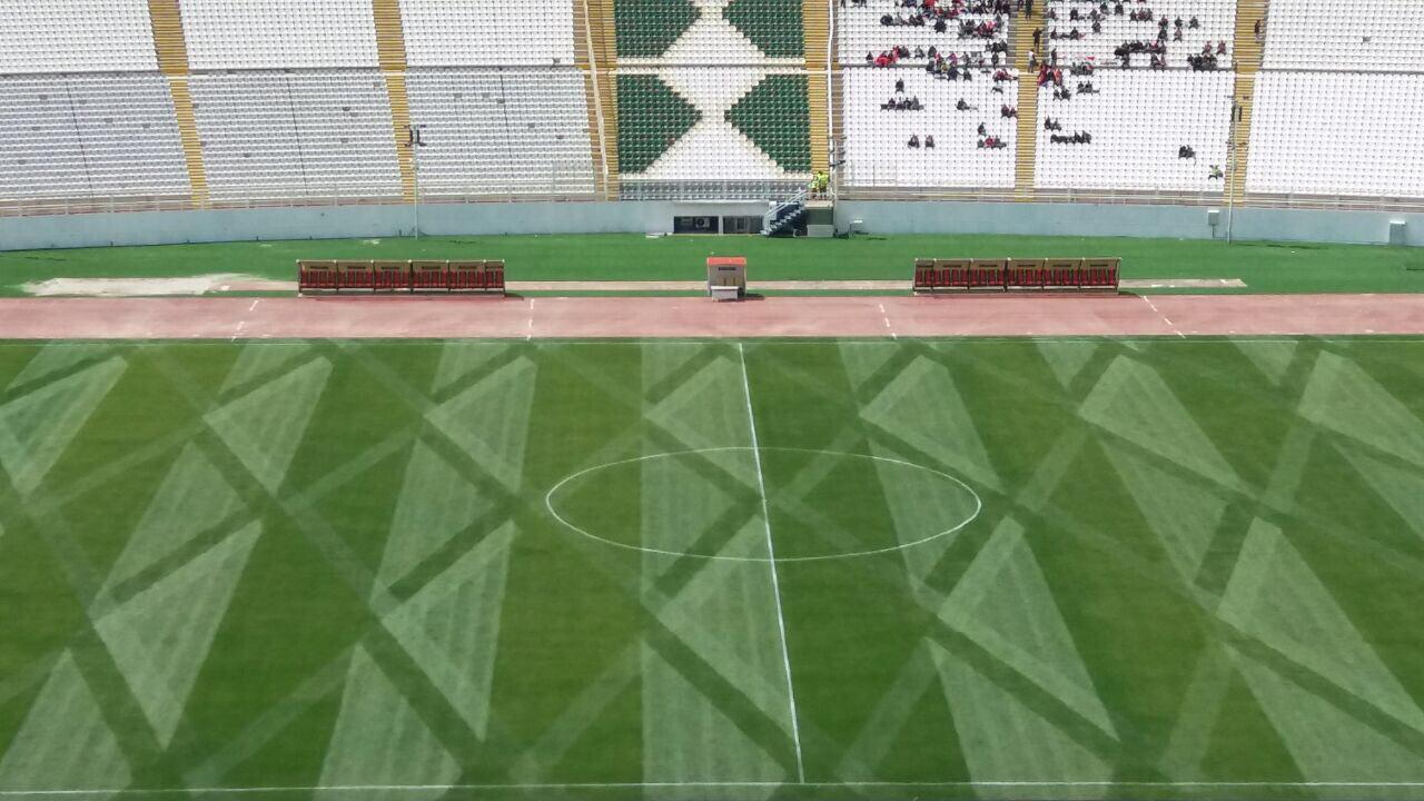 چمن ورزشگاه یادگار امام/ زمین سبزی که هواداران تراکتور را نگران کرده است